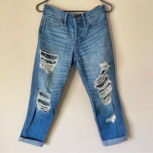 Hollister Medium Wash Low Rise Boyfriend Denim Jeans Bottoms Cuffs Beach Relaxed